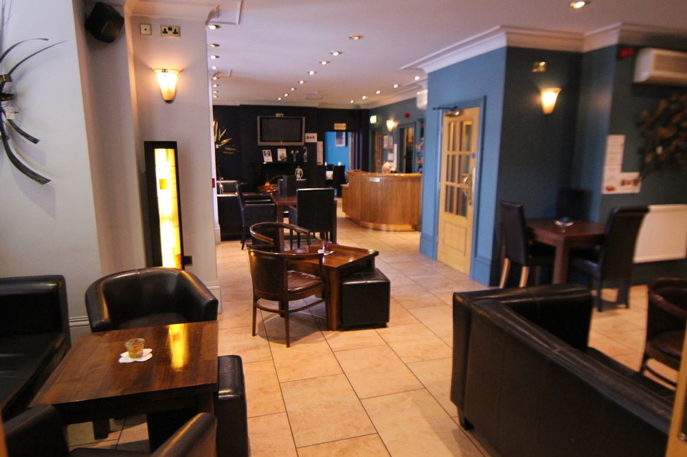 Dovedale And Restaurant Hotel 3*